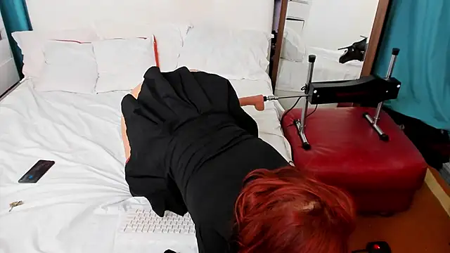 Snapshot of IvyHotFoxy chatting on 02-24-25, 08:25 IvyHotFoxy online show from 02-24-25, 08:25