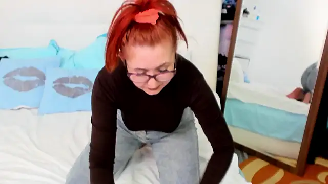 Snapshot of IvyHotFoxy chatting on 03-18-25, 08:59 IvyHotFoxy online show from 03-18-25, 08:59