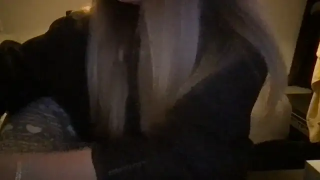 Snapshot of leadileo chatting on 11-25-25, 11:05 leadileo online show from 11-25-25, 11:05