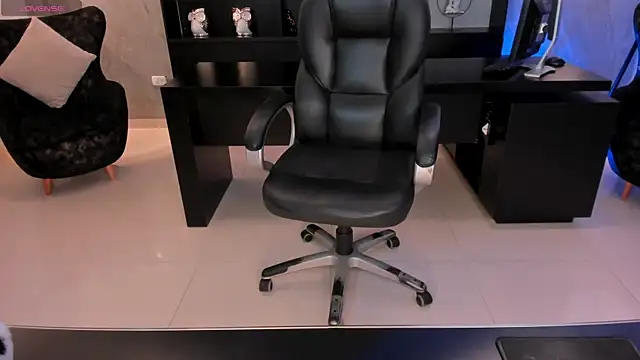 AmyDavis  online show from 01-11-25, 07:59