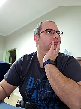 Andrew1900529 online show from 12-10-24, 01:55