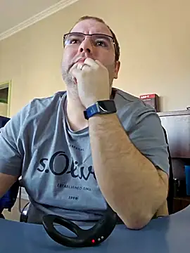 Andrew1900529 online show from 02-20-25, 08:17