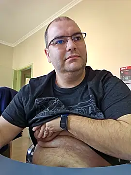 Andrew1900529 online show from 02-25-25, 12:03