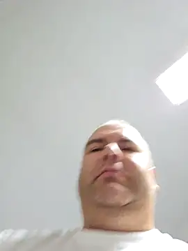 Andrew1900529 online show from 09-24-25, 04:27