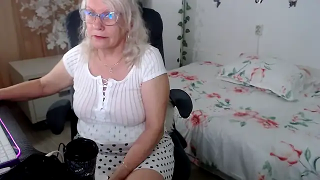 Ghertrude52 online show from 05-20-26, 04:18