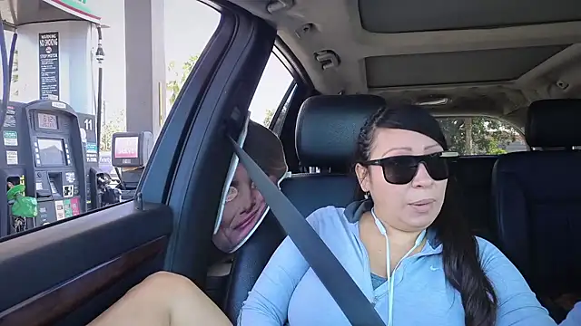 Foglove69 online show from 10-29-25, 04:31