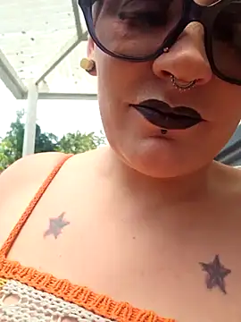 PinkTheHawk online show from 01-10-26, 01:07