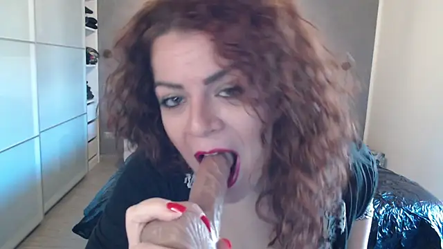 Snapshot of minerva_ chatting on 01-15-25, 02:46 minerva online show from 01-15-25, 02:46