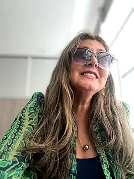 emma tour online show from 10-28-25, 04:09