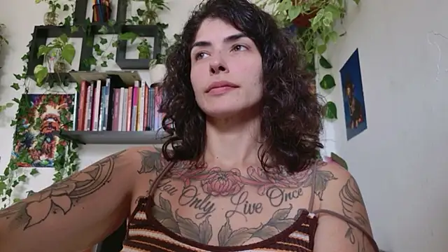 TaliMajesty online show from 06-11-26, 05:00