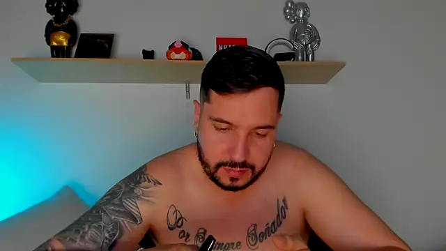 camilo restrepo21 online show from 03-09-25, 12:42