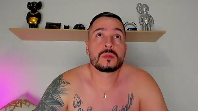 camilo restrepo21 online show from 09-10-25, 11:49