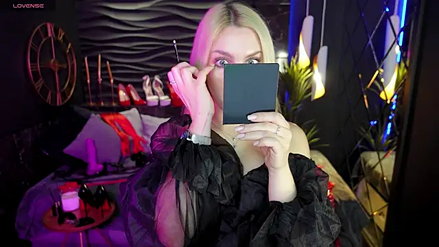 MistressDarsy online show from 01-18-25, 06:45