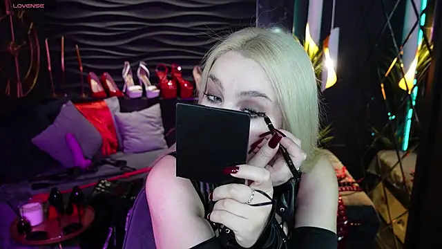 MistressDarsy online show from 01-24-25, 06:03