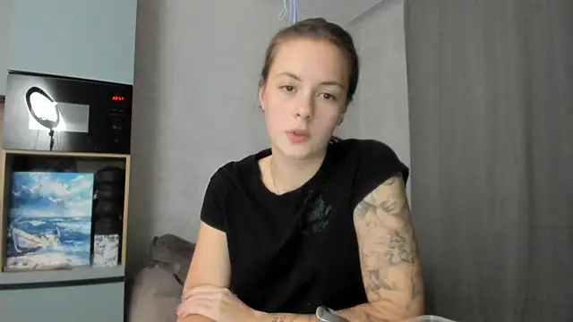 why again me online show from 10-29-25, 07:48