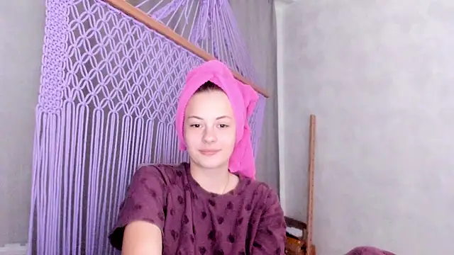 why again me online show from 05-28-26, 08:06