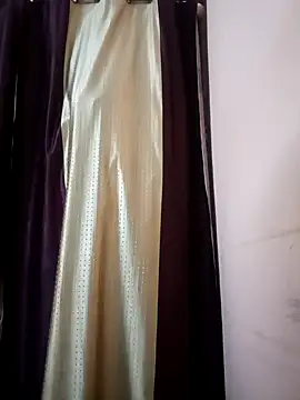 Snapshot of LadyloverSameer chatting on 02-08-25, 01:11 LadyloverSameer online show from 02-08-25, 01:11