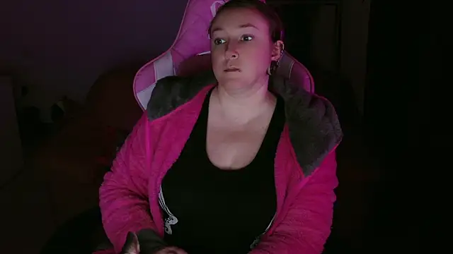 kisicaxx online show from 01-30-25, 07:15