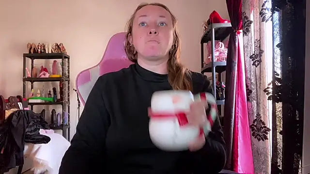 kisicaxx online show from 02-18-26, 02:13