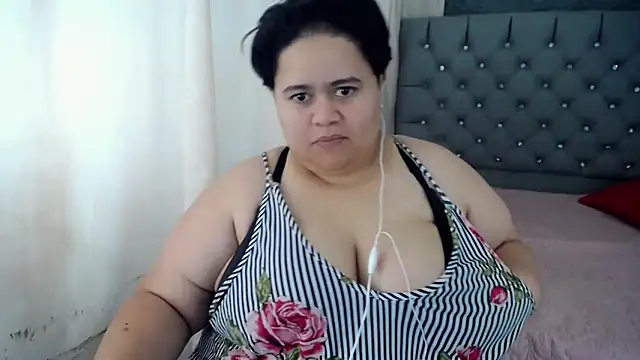 hotlesby4uxxx online show from 12-12-24, 07:59