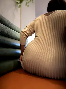   Nessa   online show from 12-07-24, 02:46