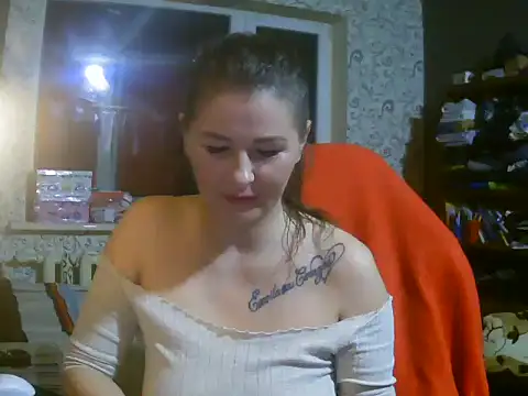 Snapshot of Valerivv chatting on 05-18-26, 08:03 Valerivv online show from 05-18-26, 08:03