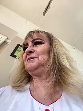 Snapshot of Irina2909@xh chatting on 03-04-25, 12:12 Irina2909xh online show from 03-04-25, 12:12