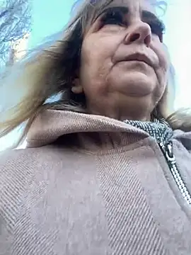 Snapshot of Irina2909@xh chatting on 03-20-25, 05:57 Irina2909xh online show from 03-20-25, 05:57