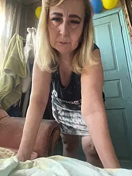 Snapshot of Irina2909@xh chatting on 03-22-25, 10:28 Irina2909xh online show from 03-22-25, 10:28