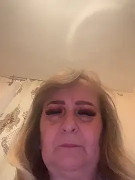 Snapshot of Irina2909@xh chatting on 09-20-25, 10:00 Irina2909xh online show from 09-20-25, 10:00