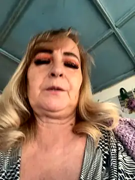 Snapshot of Irina2909@xh chatting on 09-27-25, 02:33 Irina2909xh online show from 09-27-25, 02:33