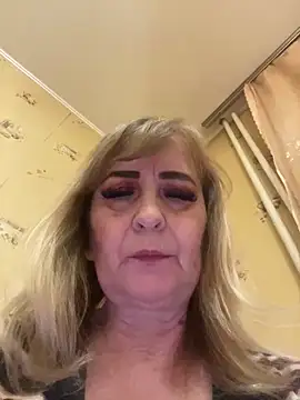 Snapshot of Irina2909@xh chatting on 09-30-25, 10:26 Irina2909xh online show from 09-30-25, 10:26