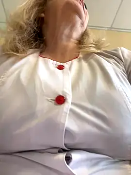 Snapshot of Irina2909@xh chatting on 10-06-25, 09:18 Irina2909xh online show from 10-06-25, 09:18