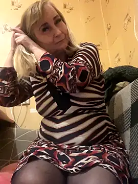 Snapshot of Irina2909@xh chatting on 10-22-25, 10:20 Irina2909xh online show from 10-22-25, 10:20