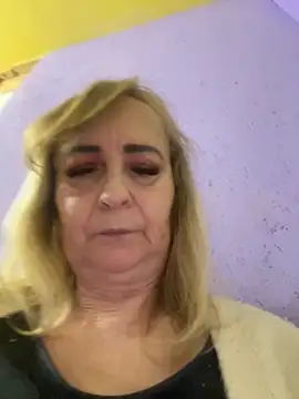 Snapshot of Irina2909@xh chatting on 10-29-25, 01:46 Irina2909xh online show from 10-29-25, 01:46