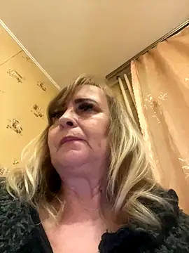 Snapshot of Irina2909@xh chatting on 11-04-25, 11:04 Irina2909xh online show from 11-04-25, 11:04