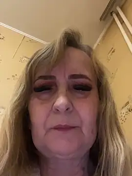 Irina2909xh online show from 04-08-26, 11:16