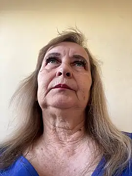 Irina2909xh online show from 07-30-26, 07:40