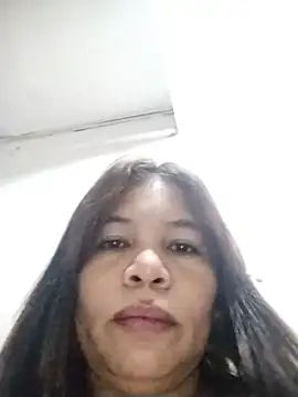 Snapshot of sweetvanna chatting on 05-28-26, 04:43 sweetvanna online show from 05-28-26, 04:43