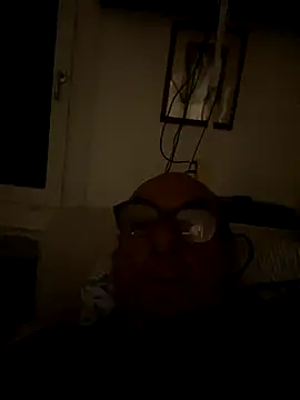 Snapshot of curcuro chatting on 11-02-25, 06:43 curcuro online show from 11-02-25, 06:43