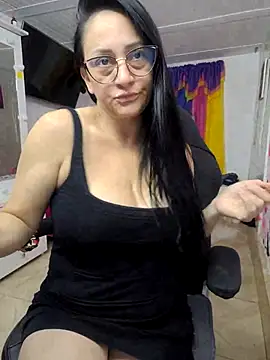 Ameliarizo online show from 04-15-26, 11:27