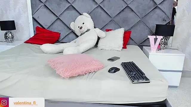 Snapshot of valentina_fi chatting on 01-30-25, 12:27 valentina fi online show from 01-30-25, 12:27