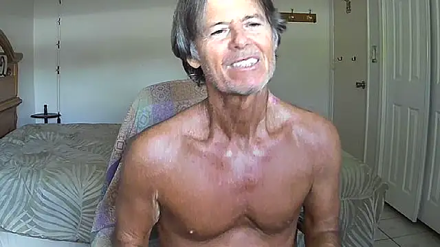 Snapshot of nakeedcowboi65 chatting on 04-21-26, 09:06 nakeedcowboi65 online show from 04-21-26, 09:06