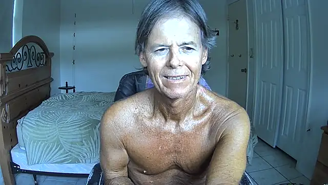 Snapshot of nakeedcowboi65 chatting on 05-03-26, 08:37 nakeedcowboi65 online show from 05-03-26, 08:37