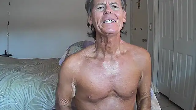 Snapshot of nakeedcowboi65 chatting on 05-30-26, 10:18 nakeedcowboi65 online show from 05-30-26, 10:18