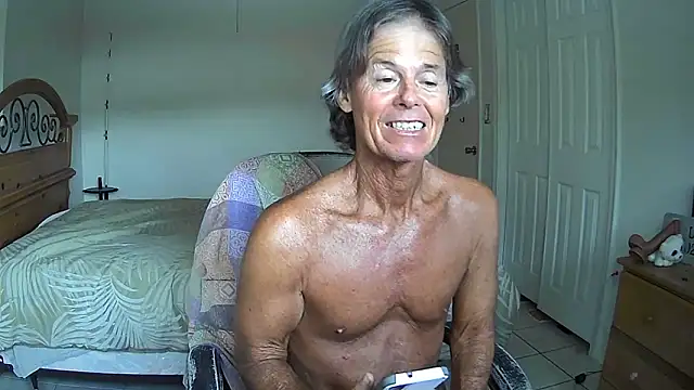 Snapshot of nakeedcowboi65 chatting on 06-07-26, 10:24 nakeedcowboi65 online show from 06-07-26, 10:24