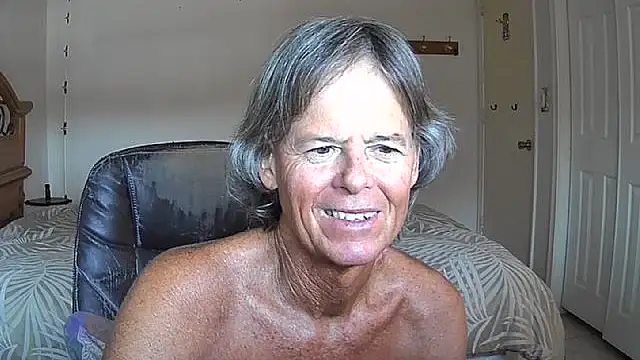 nakeedcowboi65 online show from 07-28-26, 12:34