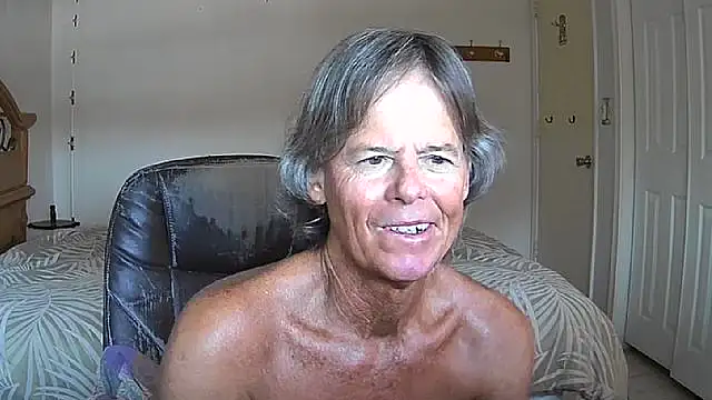 nakeedcowboi65 online show from 07-28-26, 12:48