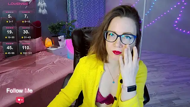 Snapshot of AngelaWhiti chatting on 02-12-25, 03:49 AngelaWhiti online show from 02-12-25, 03:49