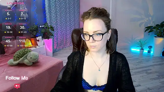 Snapshot of AngelaWhiti chatting on 03-20-25, 03:04 AngelaWhiti online show from 03-20-25, 03:04